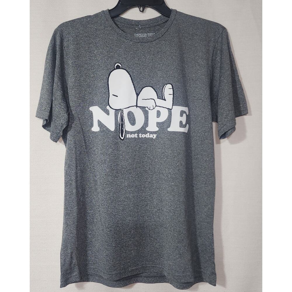 Snoopy ''Nope, Not today'' men's small gray shirt